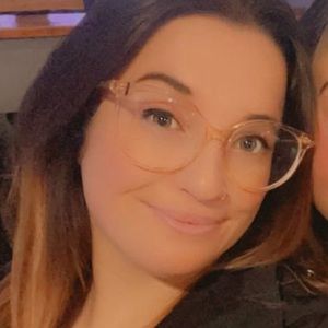 Meet your Posher, Kristen.